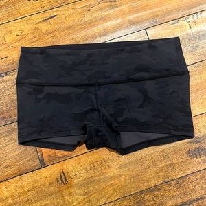 Lululemon spandex shorts